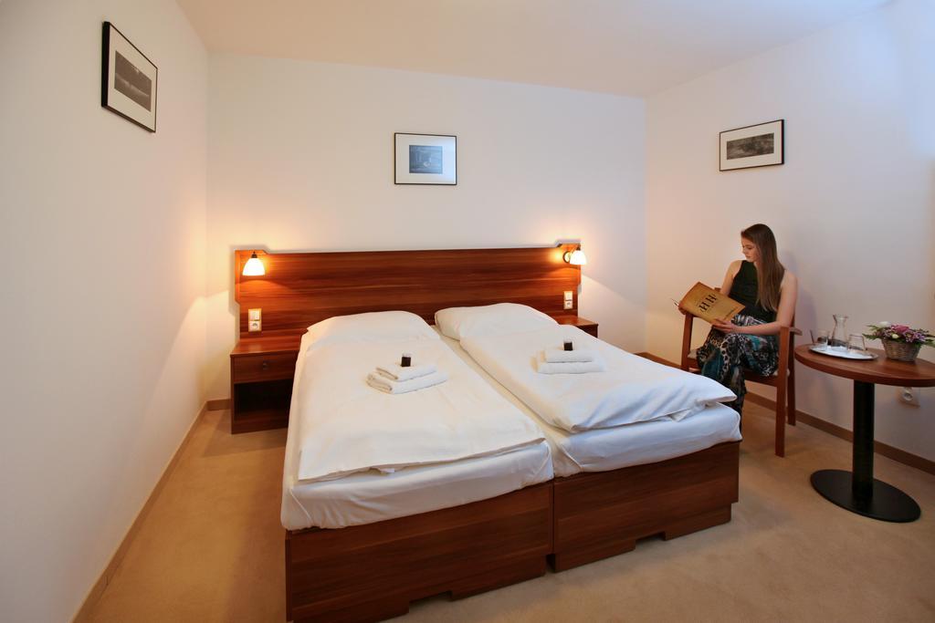 Hostinec U Hubalku Kostelec nad Orlicí Chambre photo